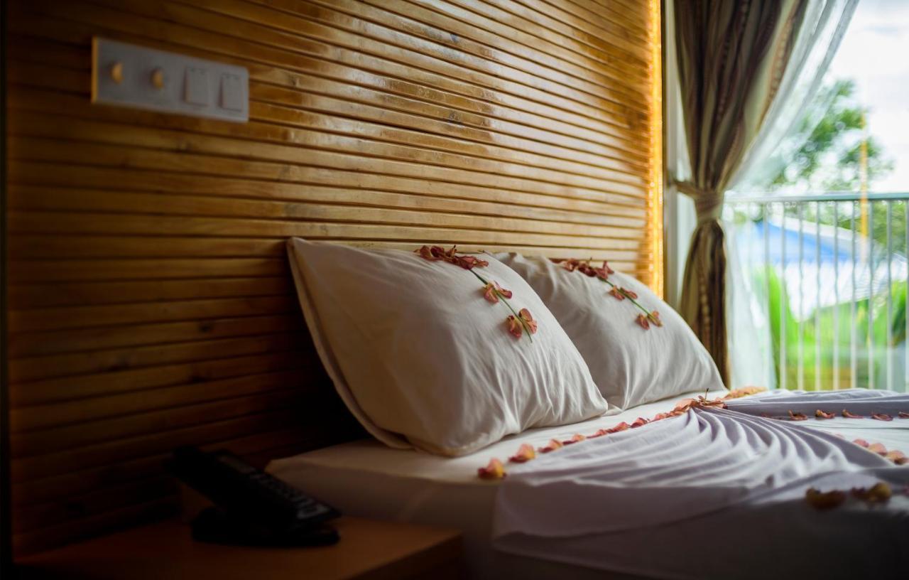 Perla Dhangethi Exterior photo